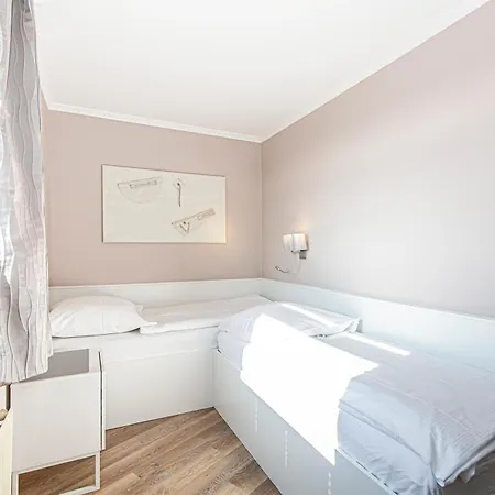 Trafalgar 327 * Cuxhaven